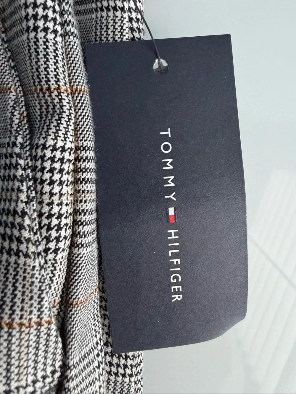 Tommy Hilfiger Women's Gray Plaid Hampton Trouser Pants Size 2